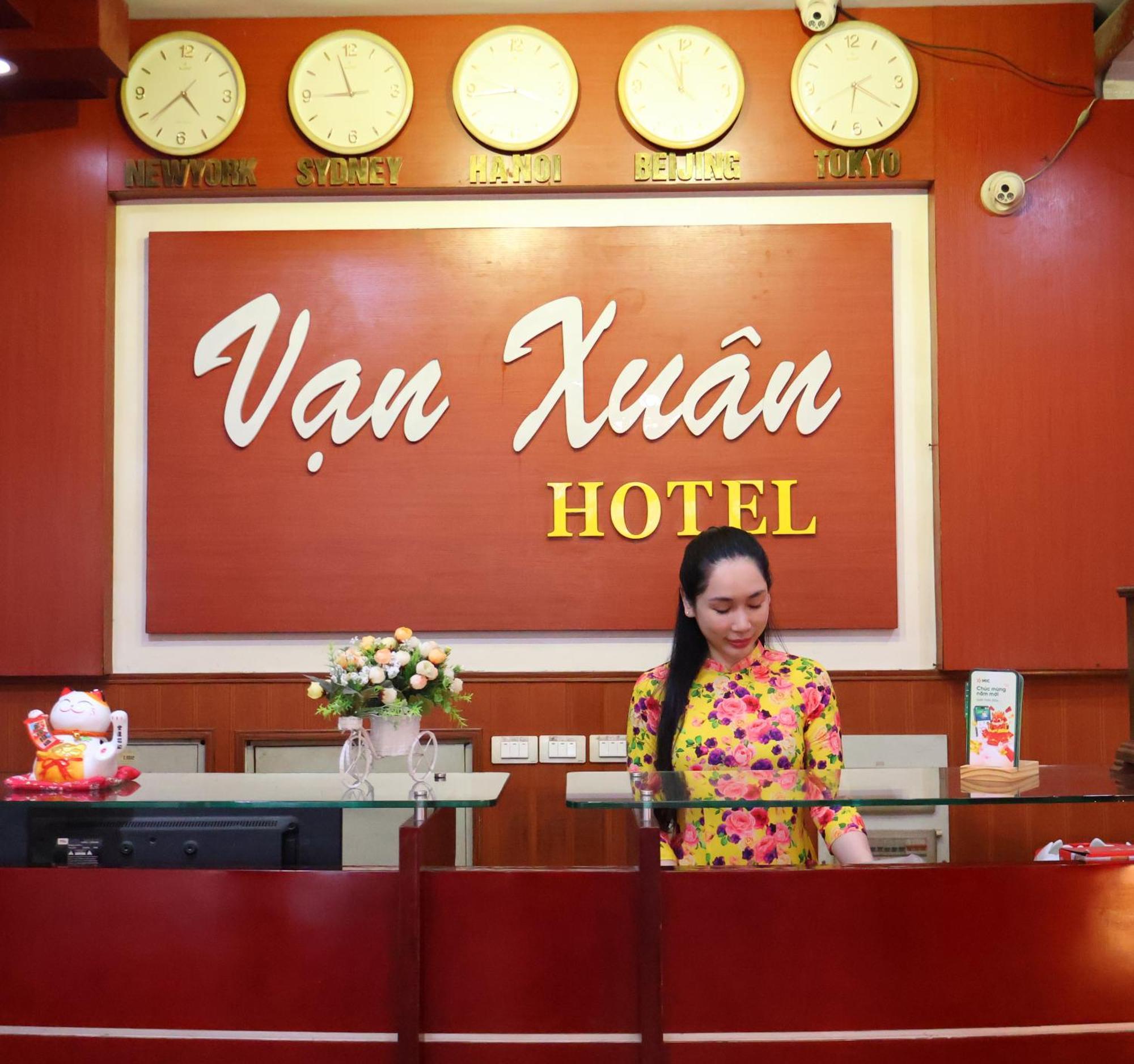 Van Xuan Hotel Hanói Exterior foto